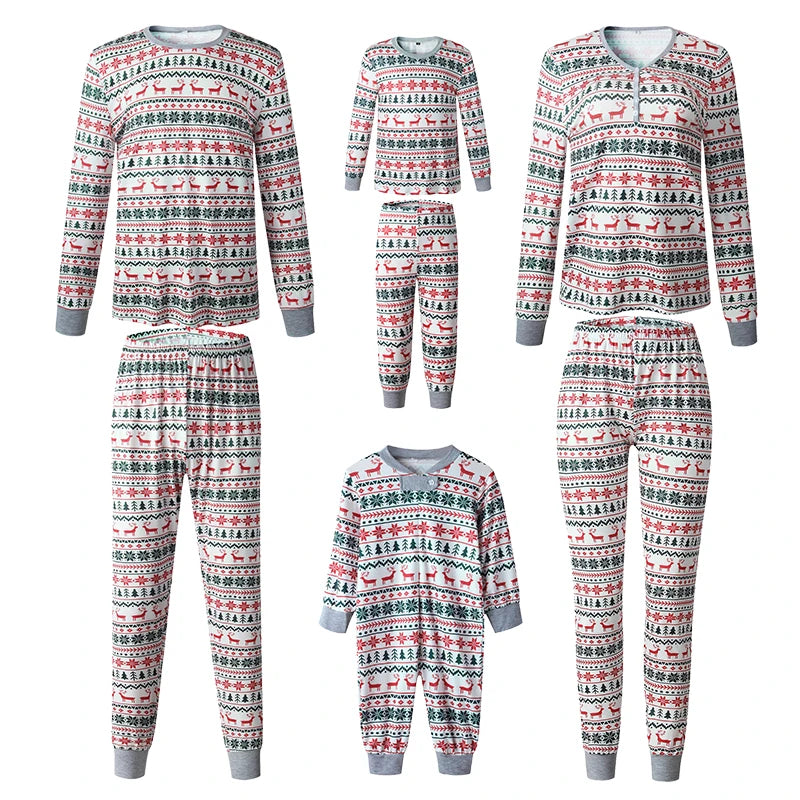Pyjamas de Noël assortis pour toute la famille